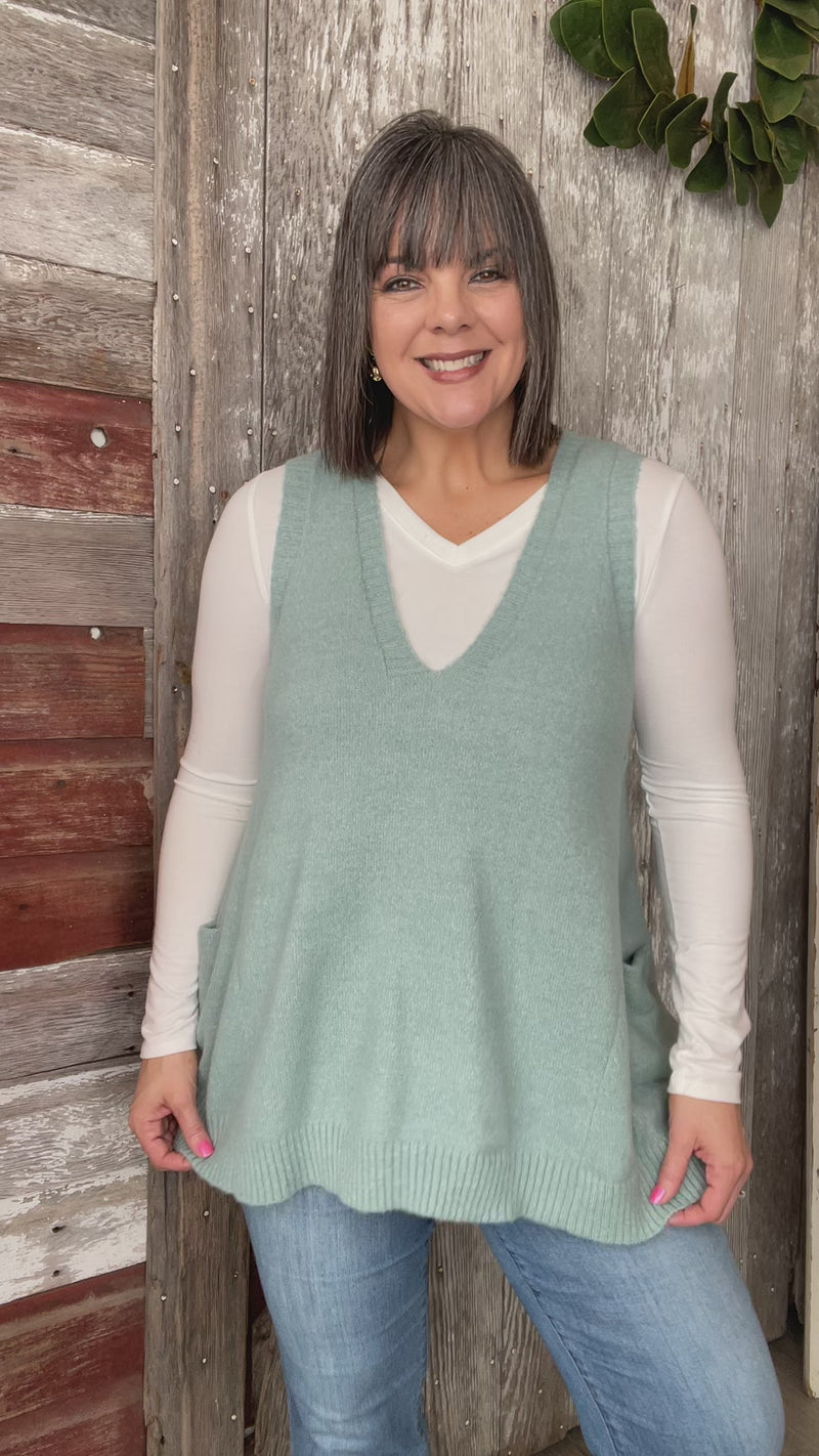 Mint Oversized Sweater Vest